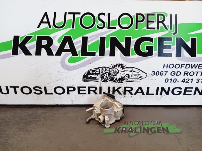 Gebruikte Gasklephuis Mitsubishi Colt (Z2/Z3) 1.5 16V CZ3 Prijs € 49,99 Margeregeling aangeboden door Autosloperij Kralingen B.V.