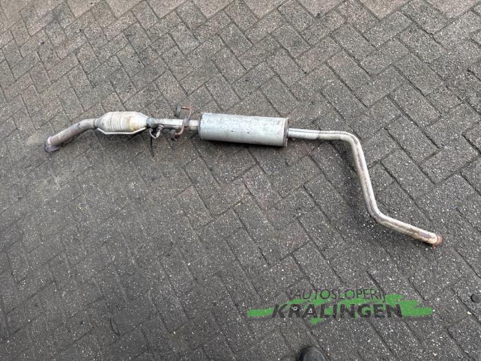 Gebruikte Uitlaat Middendemper Toyota Yaris (P1) 1.5 TS 16V VVT-i Prijs op aanvraag aangeboden door Autosloperij Kralingen B.V.