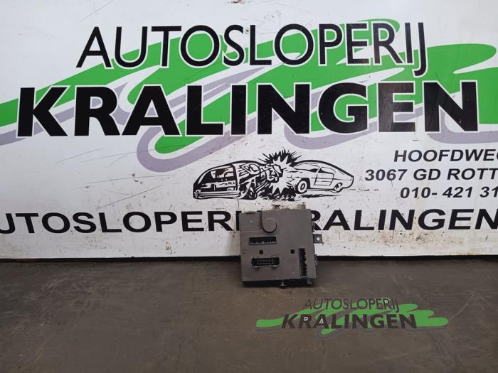 Gebruikte Module Bodycontrol Renault Twingo II (CN) 1.2 16V Prijs € 24,98 Margeregeling aangeboden door Autosloperij Kralingen B.V.