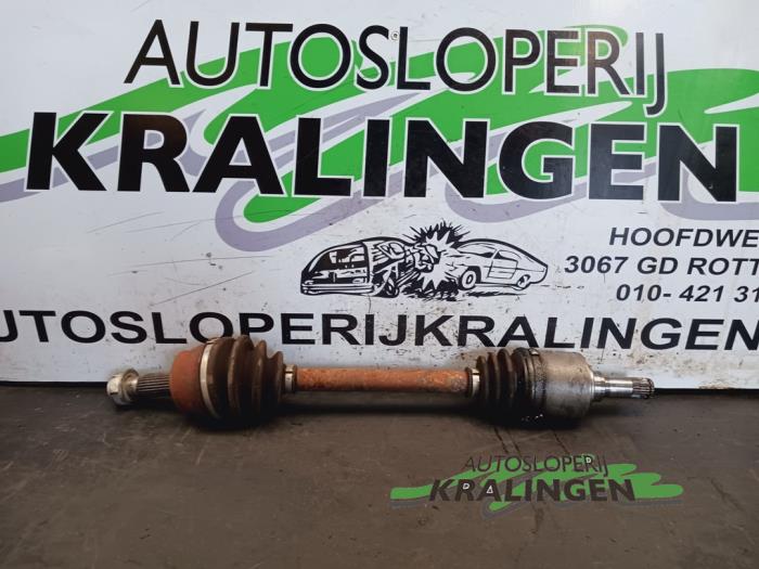 Gebruikte Steekas links-voor Fiat 500 (312) 1.4 16V Prijs op aanvraag aangeboden door Autosloperij Kralingen B.V.