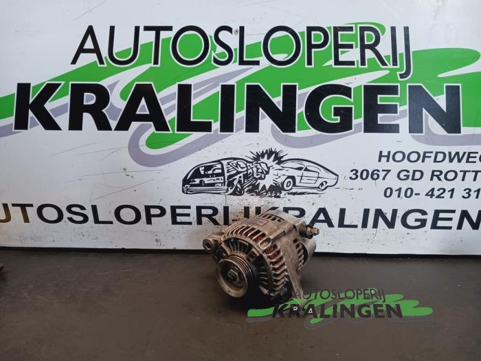 Gebruikte Alternator Toyota Yaris (P1) 1.0 16V VVT-i Prijs € 99,99 Margeregeling aangeboden door Autosloperij Kralingen B.V.