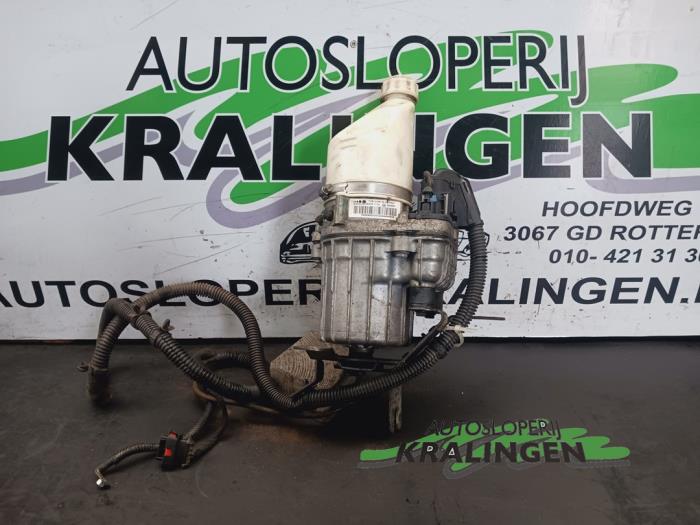 Gebruikte Servopomp Opel Astra H (L48) 1.8 16V Prijs € 199,98 Margeregeling aangeboden door Autosloperij Kralingen B.V.