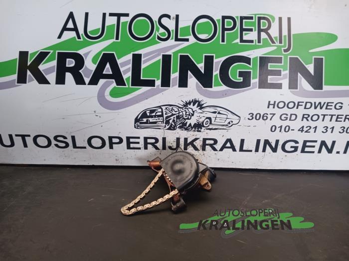 Gebruikte Oliepomp Volkswagen Passat Variant (365) 1.4 TSI 16V Prijs € 44,97 Margeregeling aangeboden door Autosloperij Kralingen B.V.