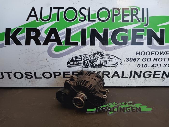 Gebruikte Dynamo BMW 3 serie Touring (E46/3) 316i 16V Prijs € 44,98 Margeregeling aangeboden door Autosloperij Kralingen B.V.