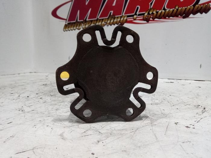 Aandrijfas rechts-voor van een Audi Allroad (C5) 2.7 T 30V 2000