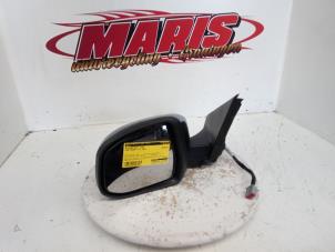 Gebruikte Spiegel Buiten links Ford Mondeo IV 2.0 16V LPG Prijs € 60,00 Margeregeling aangeboden door Autosloopbedrijf gebr. Maris
