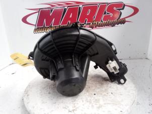 Gebruikte Chaufage Ventilatiemotor Opel Meriva 1.6 16V Prijs € 25,00 Margeregeling aangeboden door Autosloopbedrijf gebr. Maris