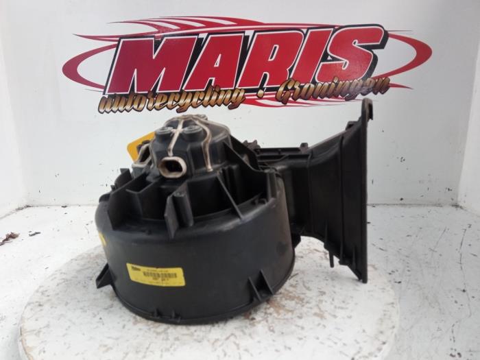Kachel Ventilatiemotor van een Opel Vectra C Caravan 1.9 CDTI 120 2005