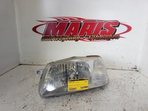 Gebruikte Koplamp links Hyundai Accent 1.3i 12V Prijs € 25,00 Margeregeling aangeboden door Autosloopbedrijf gebr. Maris