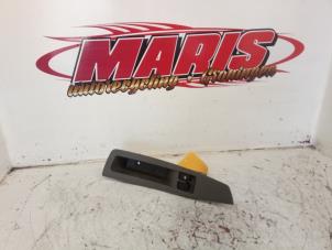 Gebruikte Ruit schakelaar elektrisch Chevrolet Lacetti (KLAN) 1.4 16V Prijs € 15,00 Margeregeling aangeboden door Autosloopbedrijf gebr. Maris