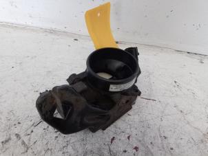 Gebruikte Gasklephuis Ford Focus 1 Wagon 1.6 16V Prijs € 25,00 Margeregeling aangeboden door Autosloopbedrijf gebr. Maris