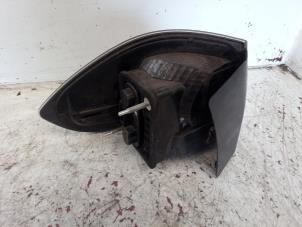 Gebruikte Achterlicht rechts Ford S-Max (GBW) 2.3 16V Prijs € 25,00 Margeregeling aangeboden door Autosloopbedrijf gebr. Maris