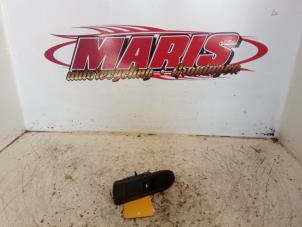 Gebruikte Elektrisch Raam Schakelaar Peugeot 308 (4A/C) 1.6 VTI 16V Prijs € 10,00 Margeregeling aangeboden door Autosloopbedrijf gebr. Maris