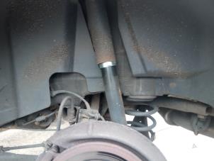 Gebruikte Schokdemper links-achter Seat Leon (1P1) 2.0 FSI 16V Prijs € 15,00 Margeregeling aangeboden door Autosloopbedrijf gebr. Maris