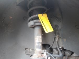 Gebruikte Veerpoot links-voor Seat Leon (1P1) 2.0 FSI 16V Prijs € 30,00 Margeregeling aangeboden door Autosloopbedrijf gebr. Maris