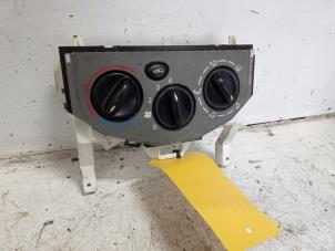 Gebruikte Kachel Schakelaar Opel Vivaro 2.0 CDTI Prijs € 25,00 Margeregeling aangeboden door Autosloopbedrijf gebr. Maris