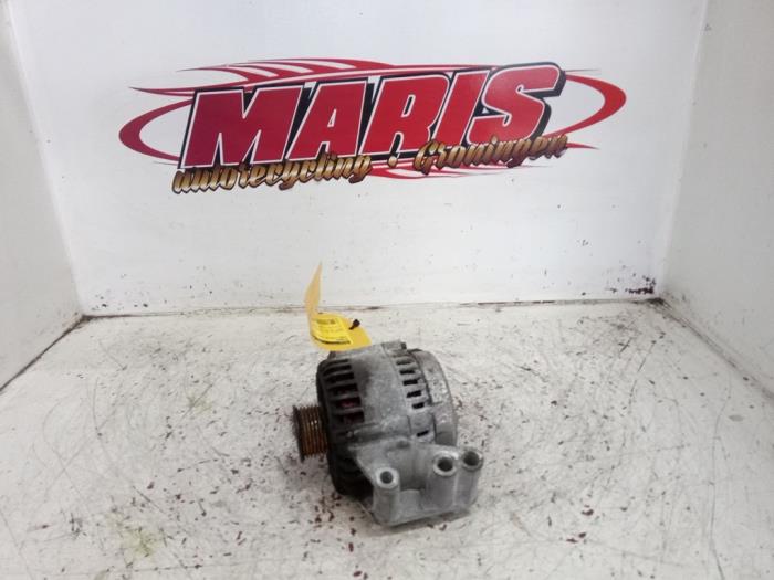 Gebruikte Alternator Ford Fiesta 5 (JD/JH) 1.3 Prijs € 25,00 Margeregeling aangeboden door Autosloopbedrijf gebr. Maris