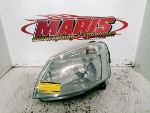 Gebruikte Linker Koplamp Citroen Berlingo 2.0 HDi Prijs € 25,00 Margeregeling aangeboden door Autosloopbedrijf gebr. Maris