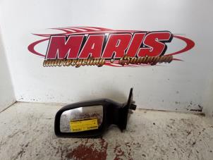 Gebruikte Spiegel Buiten links Opel Astra G (F08/48) 1.6 16V Prijs € 25,00 Margeregeling aangeboden door Autosloopbedrijf gebr. Maris