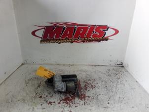 Gebruikte Startmotor Opel Omega B (25/26/27) 2.2 16V Prijs € 35,00 Margeregeling aangeboden door Autosloopbedrijf gebr. Maris