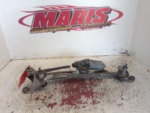 Gebruikte Ruitenwismotor + Mechaniek Mazda 5 (CR19) 2.0i 16V Prijs € 35,00 Margeregeling aangeboden door Autosloopbedrijf gebr. Maris