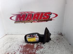 Gebruikte Spiegel Buiten links Renault Megane II (BM/CM) 1.6 16V Prijs € 25,00 Margeregeling aangeboden door Autosloopbedrijf gebr. Maris