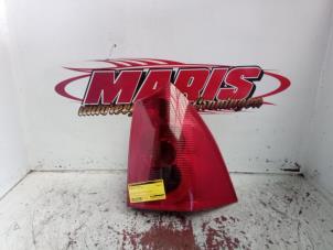 Gebruikte Achterlicht rechts Peugeot 307 SW (3H) 1.6 16V Prijs € 25,00 Margeregeling aangeboden door Autosloopbedrijf gebr. Maris