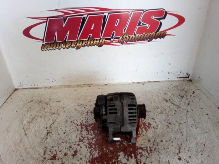 Gebruikte Alternator Volkswagen Jetta III (1K2) 1.4 TSI 160 16V Prijs € 25,00 Margeregeling aangeboden door Autosloopbedrijf gebr. Maris