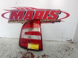 Gebruikte Achterlicht links Skoda Fabia (6Y5) 1.4i 16V Prijs € 25,00 Margeregeling aangeboden door Autosloopbedrijf gebr. Maris