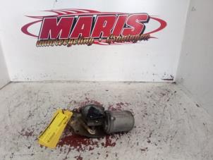 Gebruikte Ruitenwissermotor voor Suzuki Swift (SF310/413) 1.0i Prijs € 20,00 Margeregeling aangeboden door Autosloopbedrijf gebr. Maris