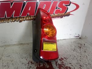 Gebruikte Achterlicht rechts Mitsubishi Space Star (DG) 1.6 16V Prijs € 20,00 Margeregeling aangeboden door Autosloopbedrijf gebr. Maris