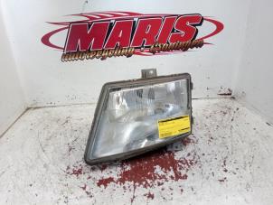 Gebruikte Koplamp links Mercedes Vito (638.0) 2.3 108D Prijs € 35,00 Margeregeling aangeboden door Autosloopbedrijf gebr. Maris