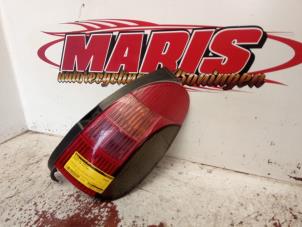 Gebruikte Achterlicht rechts Peugeot 306 Break (7E) 1.6i XR,XT,ST Prijs € 25,00 Margeregeling aangeboden door Autosloopbedrijf gebr. Maris