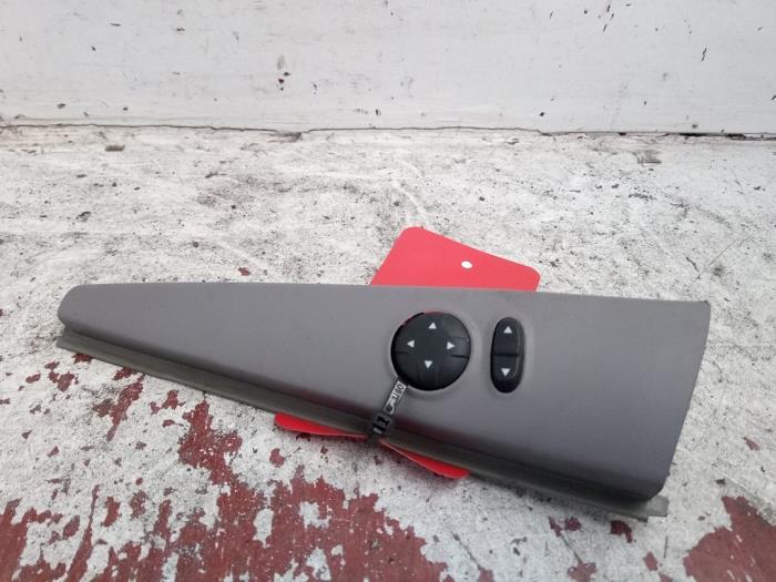 Spiegel Schakelaar van een Ford Ka II 1.2 2009