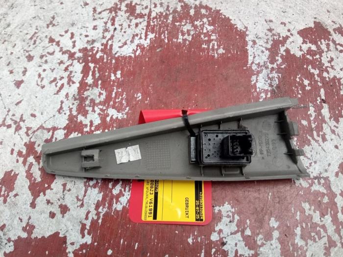 Spiegel Schakelaar van een Ford Ka II 1.2 2009