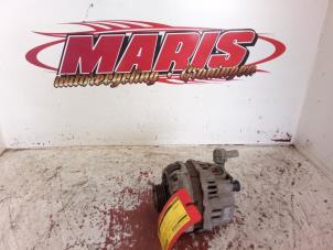 Gebruikte Dynamo Mazda Premacy 2.0 16V Prijs € 25,00 Margeregeling aangeboden door Autosloopbedrijf gebr. Maris