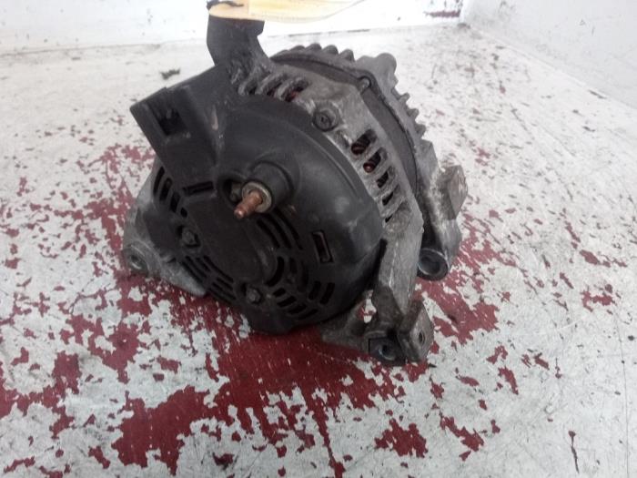 Dynamo van een Cadillac CTS I 3.2 V6 24V 2003