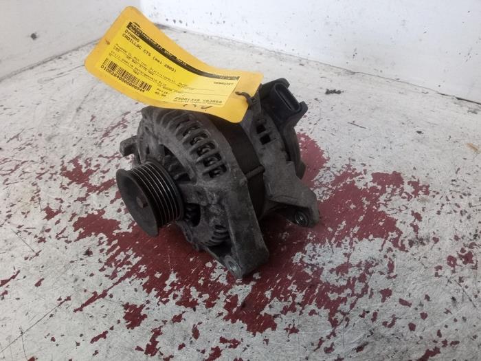 Dynamo van een Cadillac CTS I 3.2 V6 24V 2003