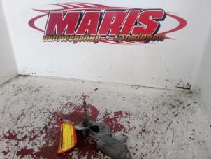 Gebruikte Motor Ruitenwisser achter Chevrolet Spark (M300) 1.0 16V Bifuel Prijs € 20,00 Margeregeling aangeboden door Autosloopbedrijf gebr. Maris