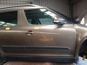 Gebruikte Deur 4Deurs rechts-voor Skoda Yeti (5LAC) 1.2 TSI 16V Prijs € 250,00 Margeregeling aangeboden door Autosloopbedrijf gebr. Maris