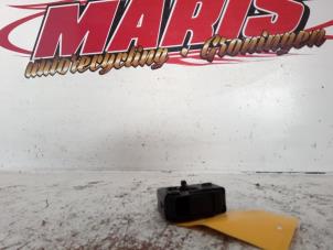 Gebruikte Ruit schakelaar elektrisch Dodge Caliber 1.8 16V Prijs € 15,00 Margeregeling aangeboden door Autosloopbedrijf gebr. Maris