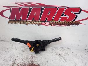 Gebruikte Combischakelaar Stuurkolom Peugeot 107 1.0 12V Prijs € 35,00 Margeregeling aangeboden door Autosloopbedrijf gebr. Maris