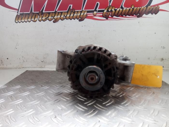 Gebruikte Dynamo Ford Fiesta 5 (JD/JH) 1.3 Prijs € 25,00 Margeregeling aangeboden door Autosloopbedrijf gebr. Maris
