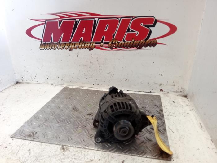 Gebruikte Dynamo Mitsubishi Carisma 1.6i 16V Prijs € 30,00 Margeregeling aangeboden door Autosloopbedrijf gebr. Maris