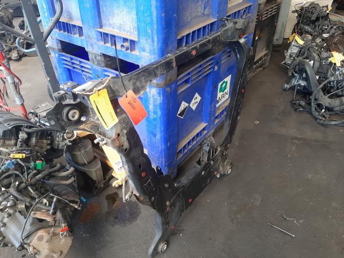 Gebruikte Subframe Volvo V60 I (FW/GW) 2.4 D6 20V AWD Twin Engine Plug-in Hybrid Prijs € 100,00 Margeregeling aangeboden door Autosloopbedrijf gebr. Maris