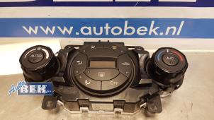 Gebruikte Chaufage Bedieningspaneel Ford Fiesta 6 (JA8) 1.6 TDCi 16V 95 Prijs € 50,00 Margeregeling aangeboden door Auto Bek