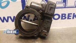 Gebruikte Gasklephuis Mercedes E (W212) E-200 CDI 16V BlueEfficiency,BlueTEC Prijs € 22,50 Margeregeling aangeboden door Auto Bek