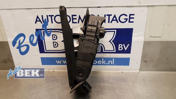 Gebruikte Gaspedaalpositie Sensor Volkswagen Tiguan (5N1/2) 2.0 TDI 16V Prijs € 30,00 Margeregeling aangeboden door Auto Bek