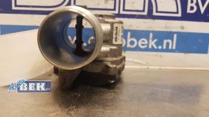 Gebruikte Gasklephuis Renault Megane III Grandtour (KZ) 1.5 dCi 110 Prijs € 34,50 Margeregeling aangeboden door Auto Bek