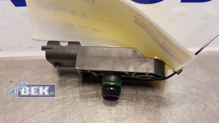 Gebruikte Druksensor Renault Clio III (BR/CR) 1.5 dCi 85 Prijs € 5,00 Margeregeling aangeboden door Auto Bek